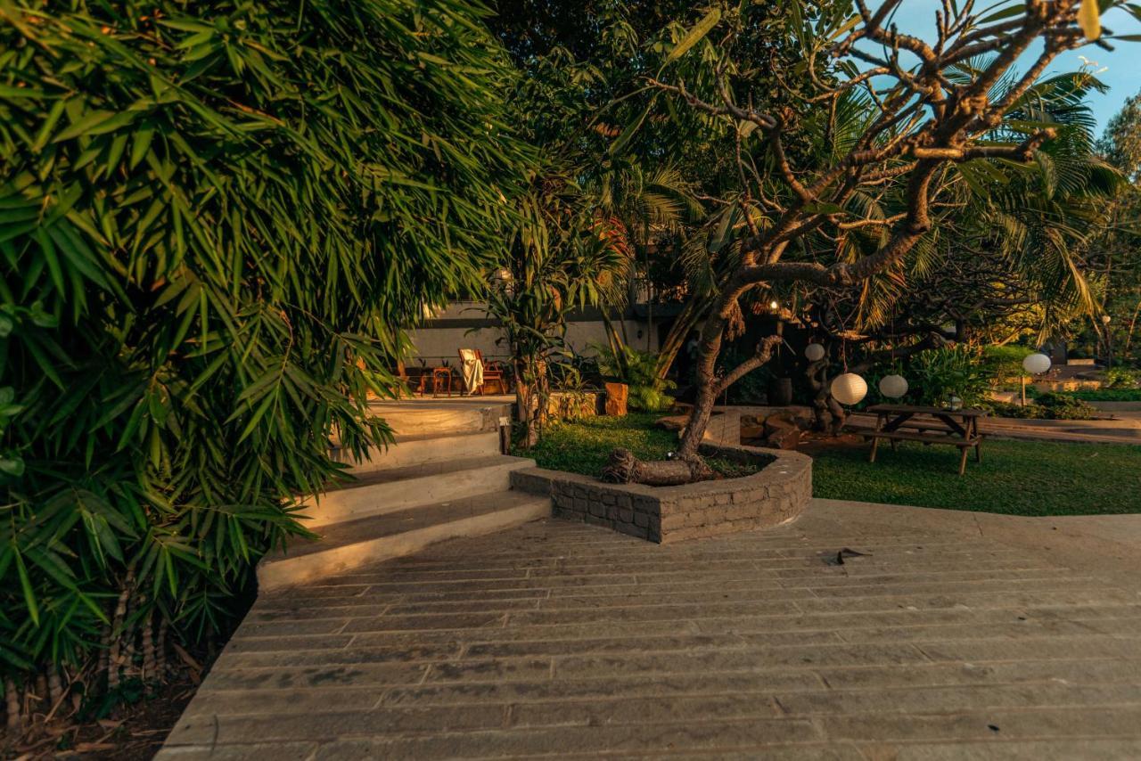 The Lighthouse - Formerly Known As Utan Sea Resort Thane Exterior foto