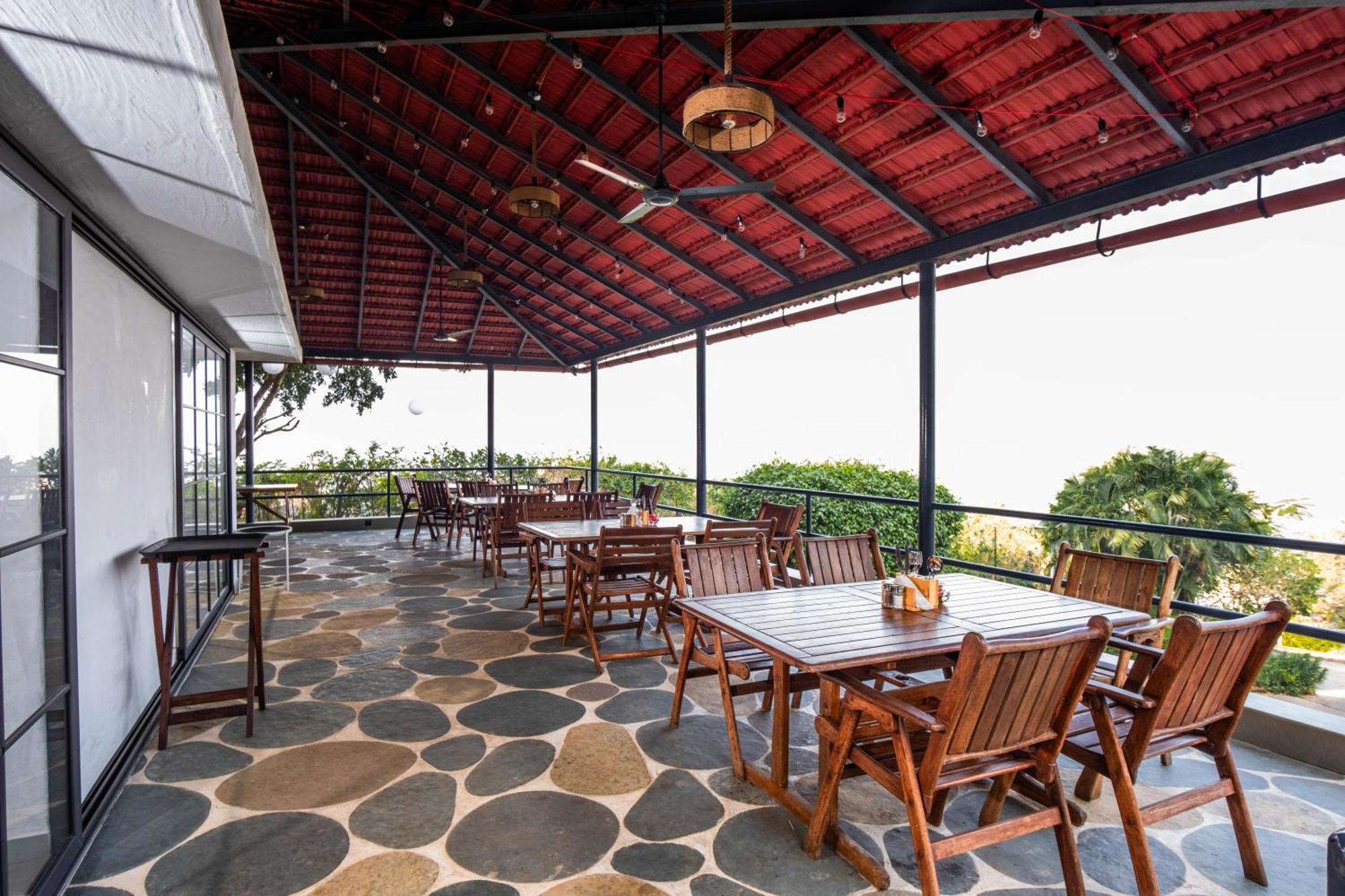 The Lighthouse - Formerly Known As Utan Sea Resort Thane Exterior foto